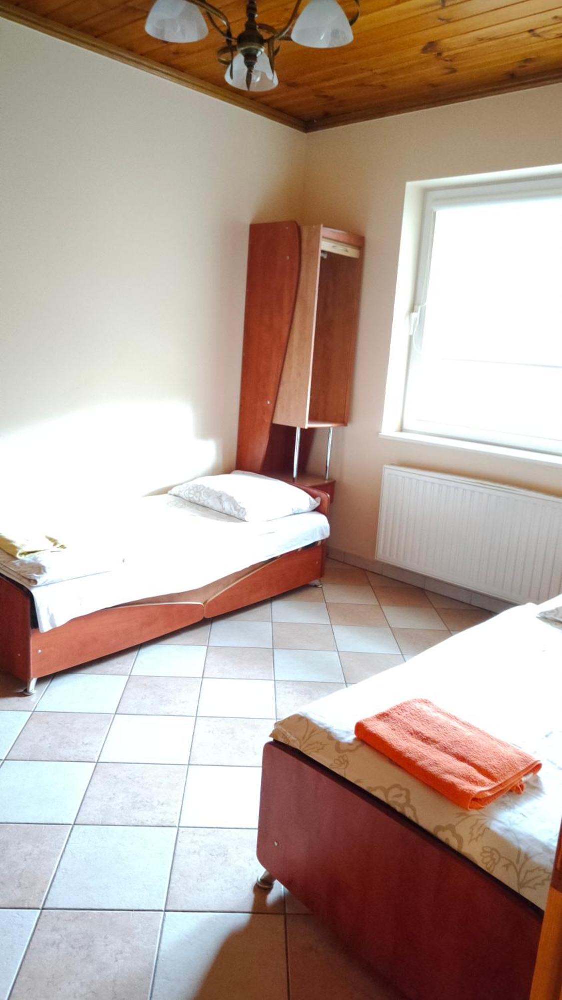 Hotel Biernat S.J. Gadki Esterno foto